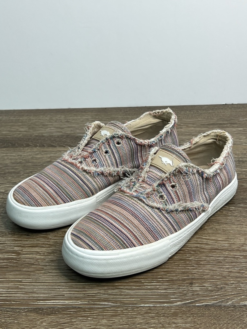Rocket Dog Striped Slip-On Sneakers Women’s Size 6 Frayed Canvas Casual Shoes